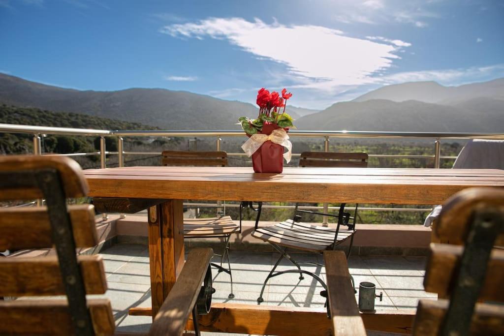 Lasithi Luxury Villa Mesa Lasithi Eksteriør bilde