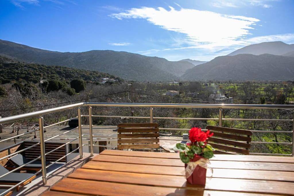 Lasithi Luxury Villa Mesa Lasithi Eksteriør bilde